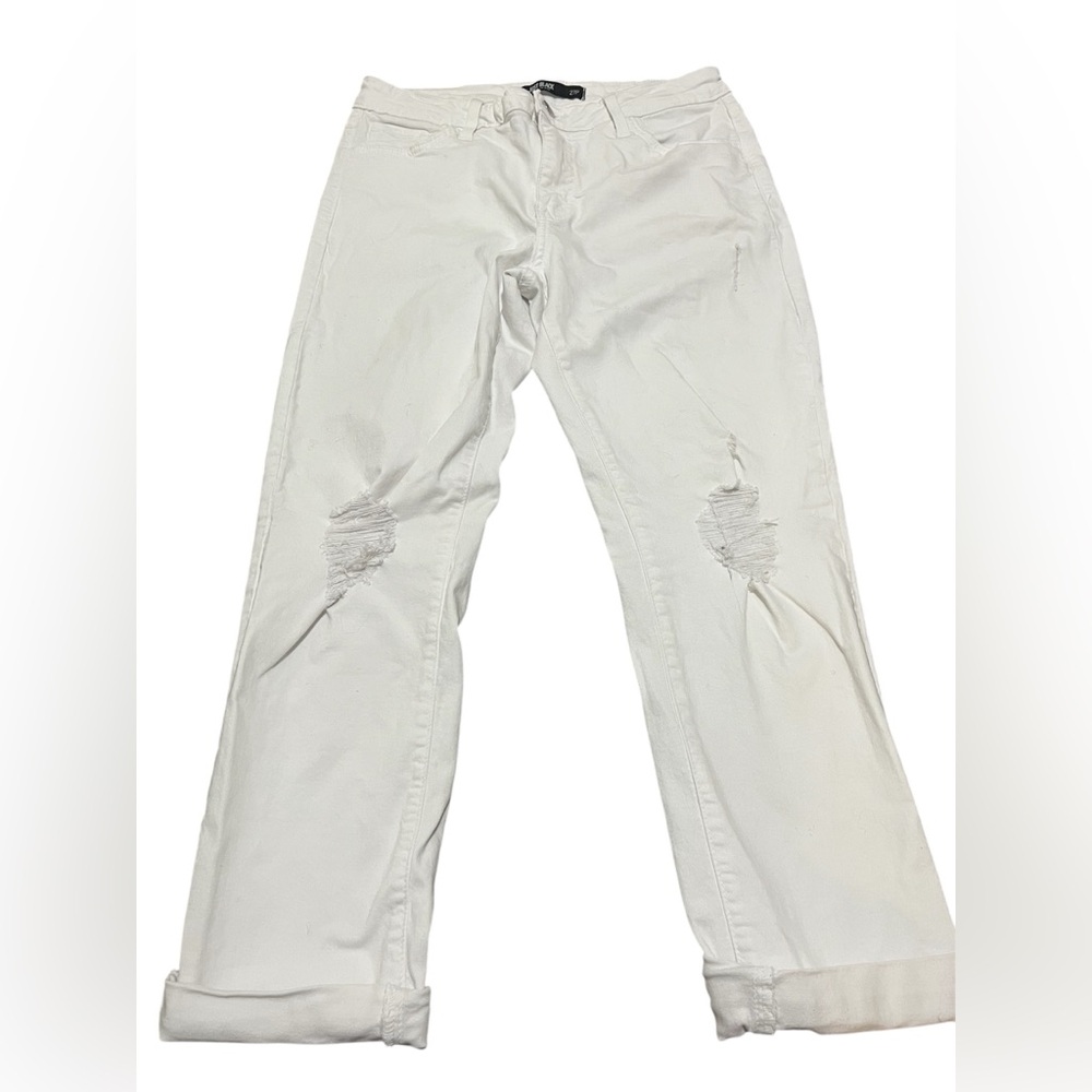 Just Black Women’s Distressed White Skinny Fit Ankle Jeans
